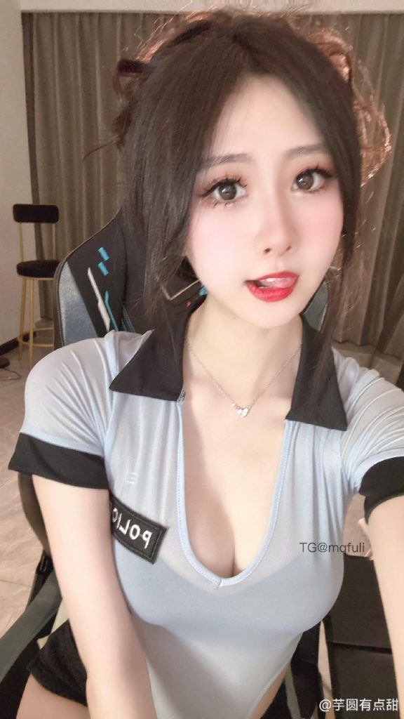 图片[1]-微密圈”芋圆有点甜”觅圈写真全解析：纯欲风拍摄背后的故事与技巧-橘喵