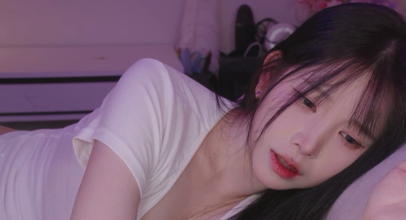 yoonying《梦魔之梦》RP：戴上耳机，进入一场空间感十足的声音幻境-橘喵